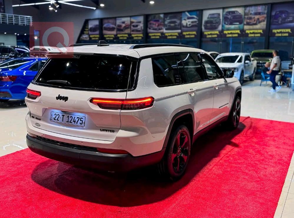 جیپ L گراند شیرۆکی